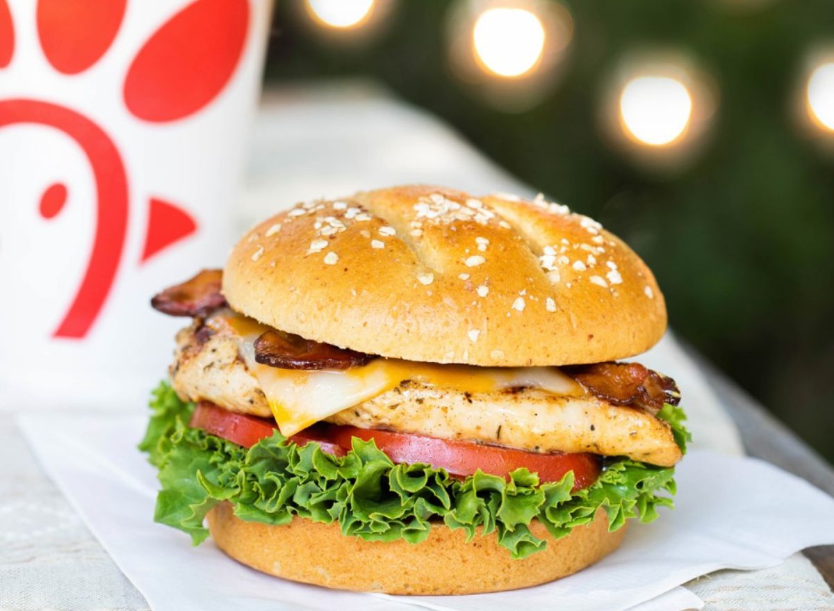 4 Fast Food Chains That Actually Grill Their Chicken Eat This Not That