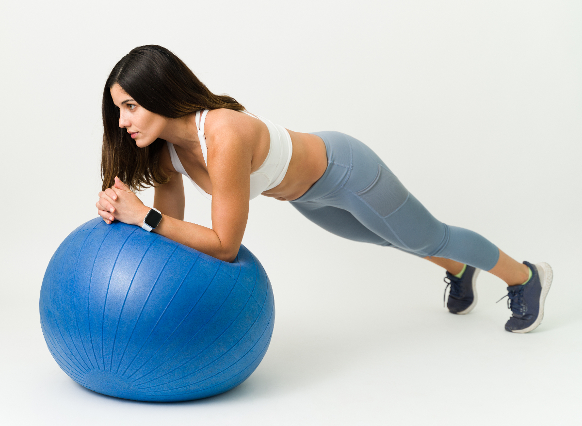 Get Abs in 30 Days With This 10-Minute Flat Belly Workout