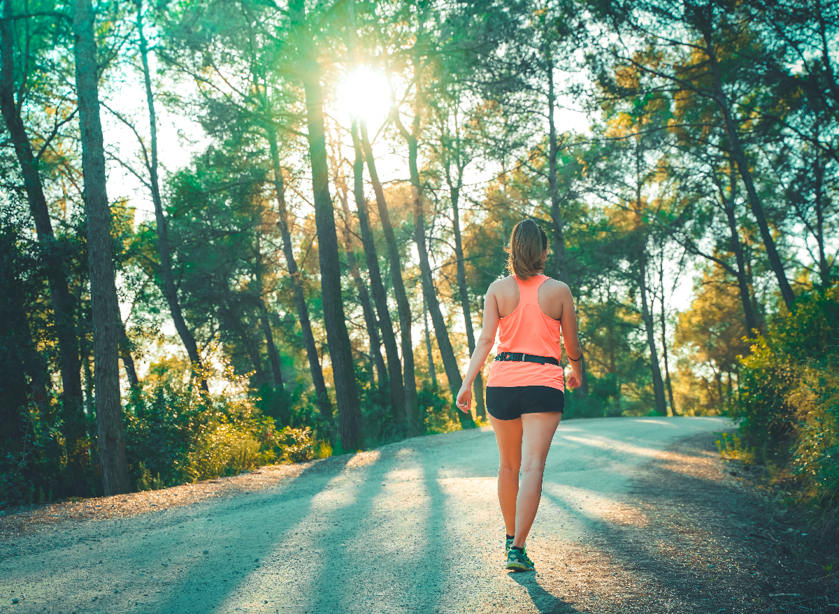 5 Best Walking Workouts To Build Endurance