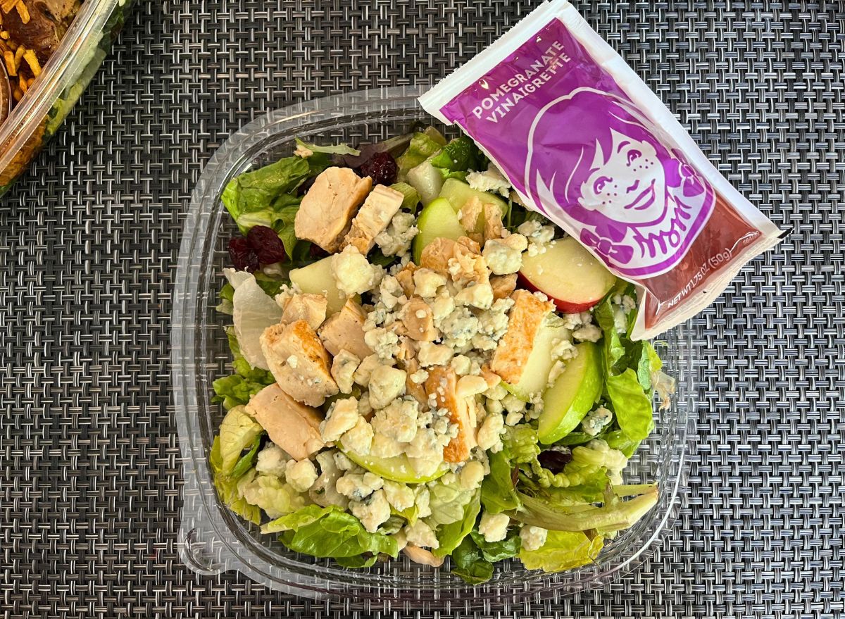 Wendy's Apple Pecan Salad