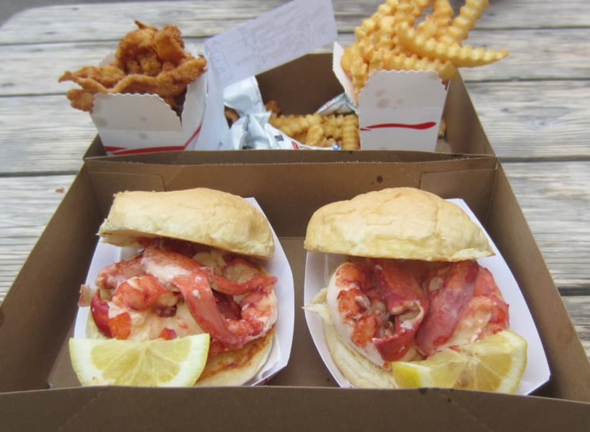 12 Best Lobster Rolls in New England