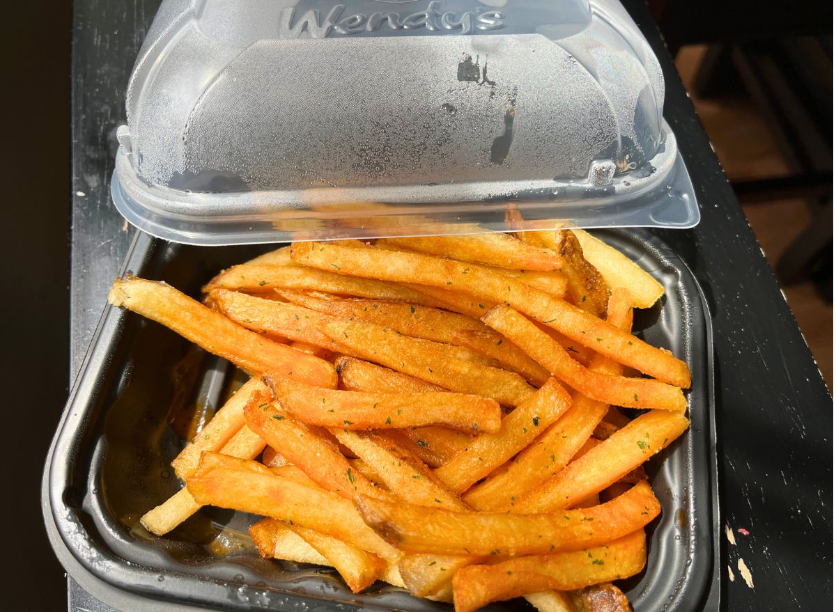 Wendy's Ghost Pepper Chicken Sandwich and Fries Taste Test