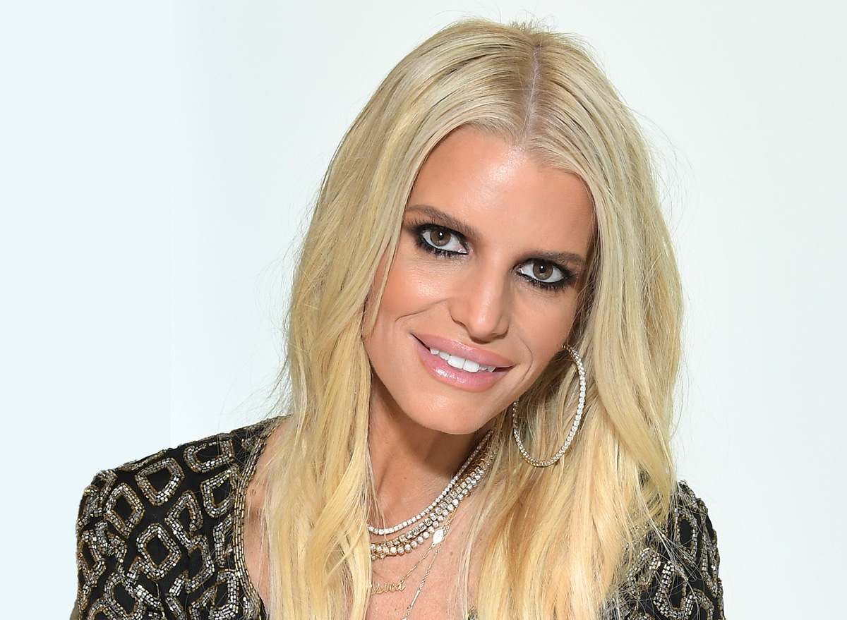 Jessica Simpson Walked 14,000 Steps a Day to Lose 100 Lbs Post-Baby