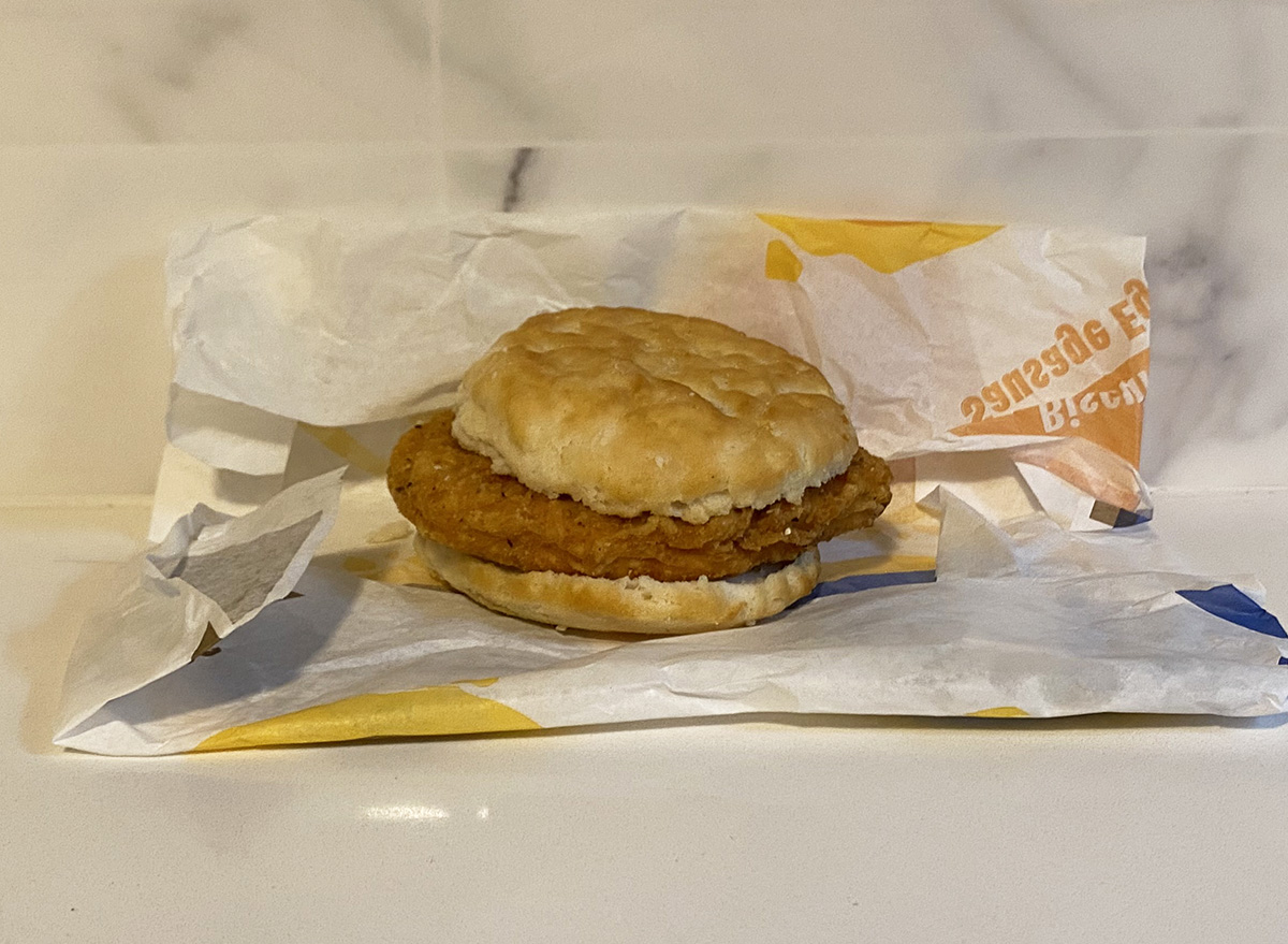 The Best FastFood Chicken Breakfast Biscuits In 2023