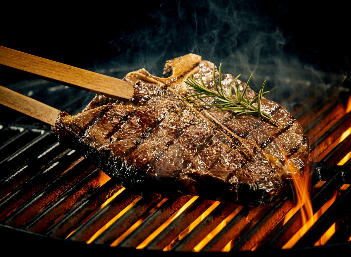 Steak cuts for outlet grilling