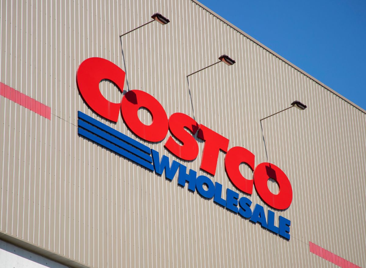 Costco's Sparkling Water Is an Excellent Find, Customers Say