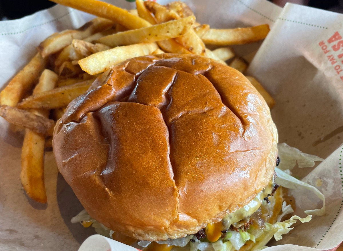 I Tried Every Burger at Chili’s & There Was One Clear Winner