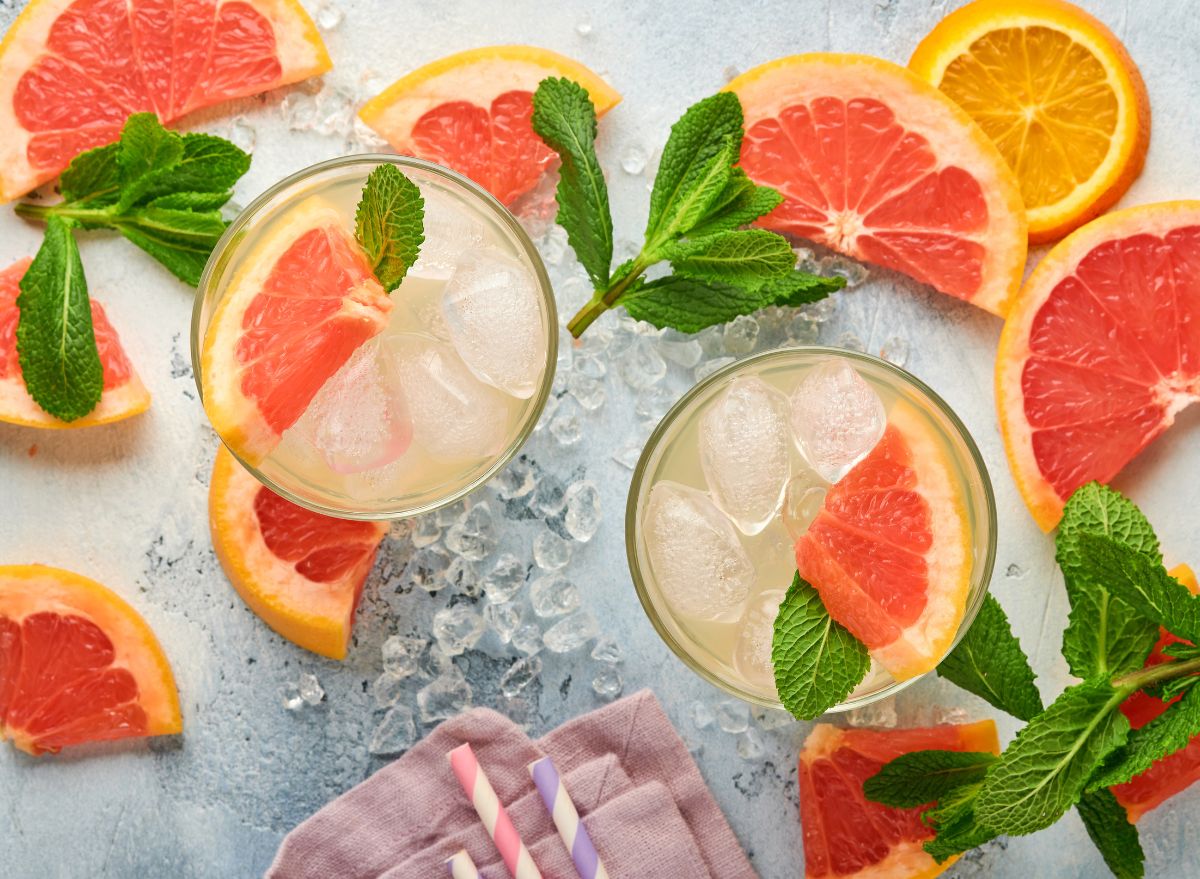 7 Weight Loss Drinks for Hydration & Health