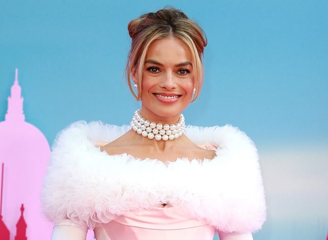 7 Foods Margot Robbie Ate For a Barbie Body