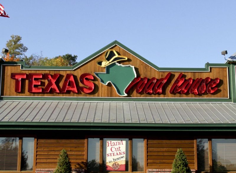 Texas Roadhouse Is America’s Favorite Sit-Down Chain in 2023