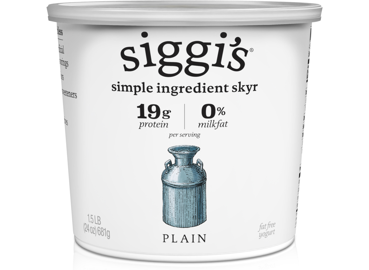 The 15 Healthiest Yogurts on Grocery Store Shelves