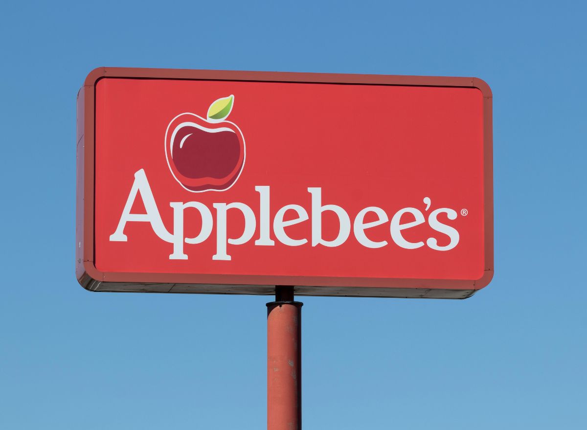 Applebee’s Date Night Pass Sold Out Immediately, Angering Fans