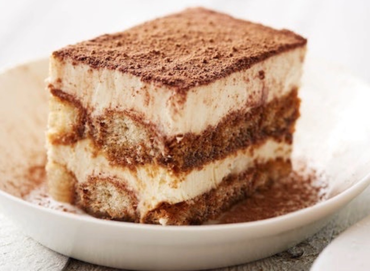 10 Restaurant Chains That Serve the Best Tiramisu