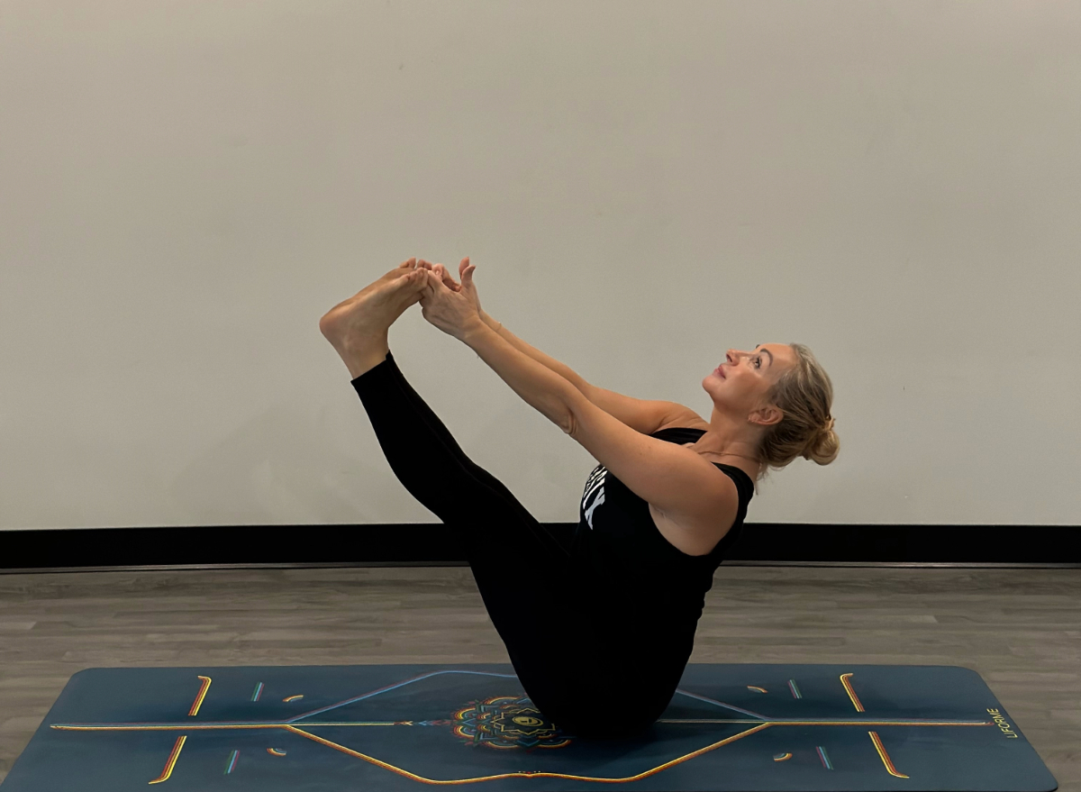 Bird of Paradise – Vinyasa Flow for Shoulders & Hamstrings Int./Adv. {50  min} - Yoga With Kassandra