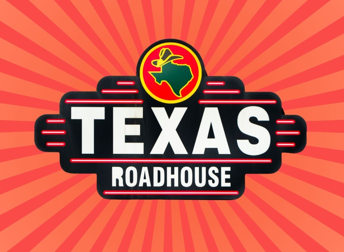 The #1 Healthiest Texas Roadhouse Order, According to a Dietitian