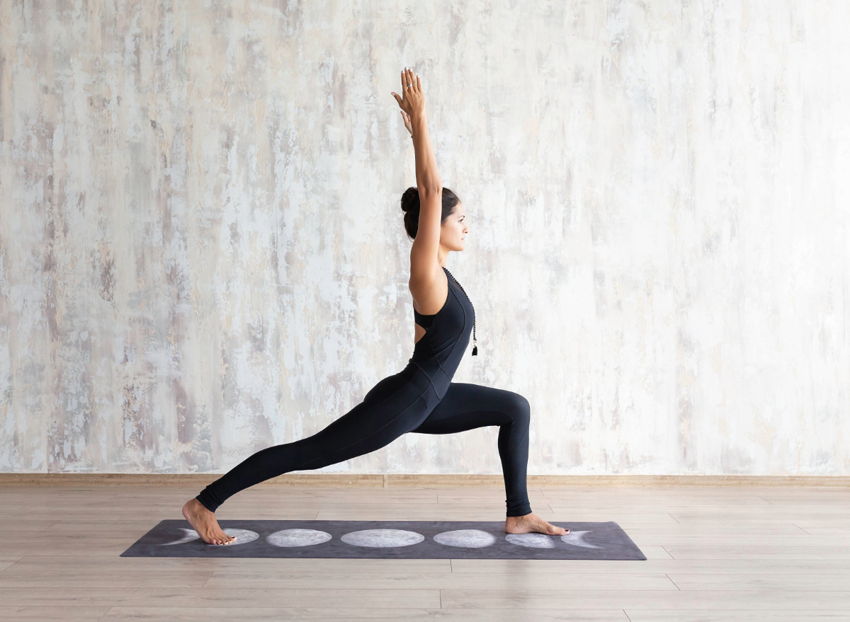 You Have to Try These 5 Fat-Burning Yoga Poses - DIY Active
