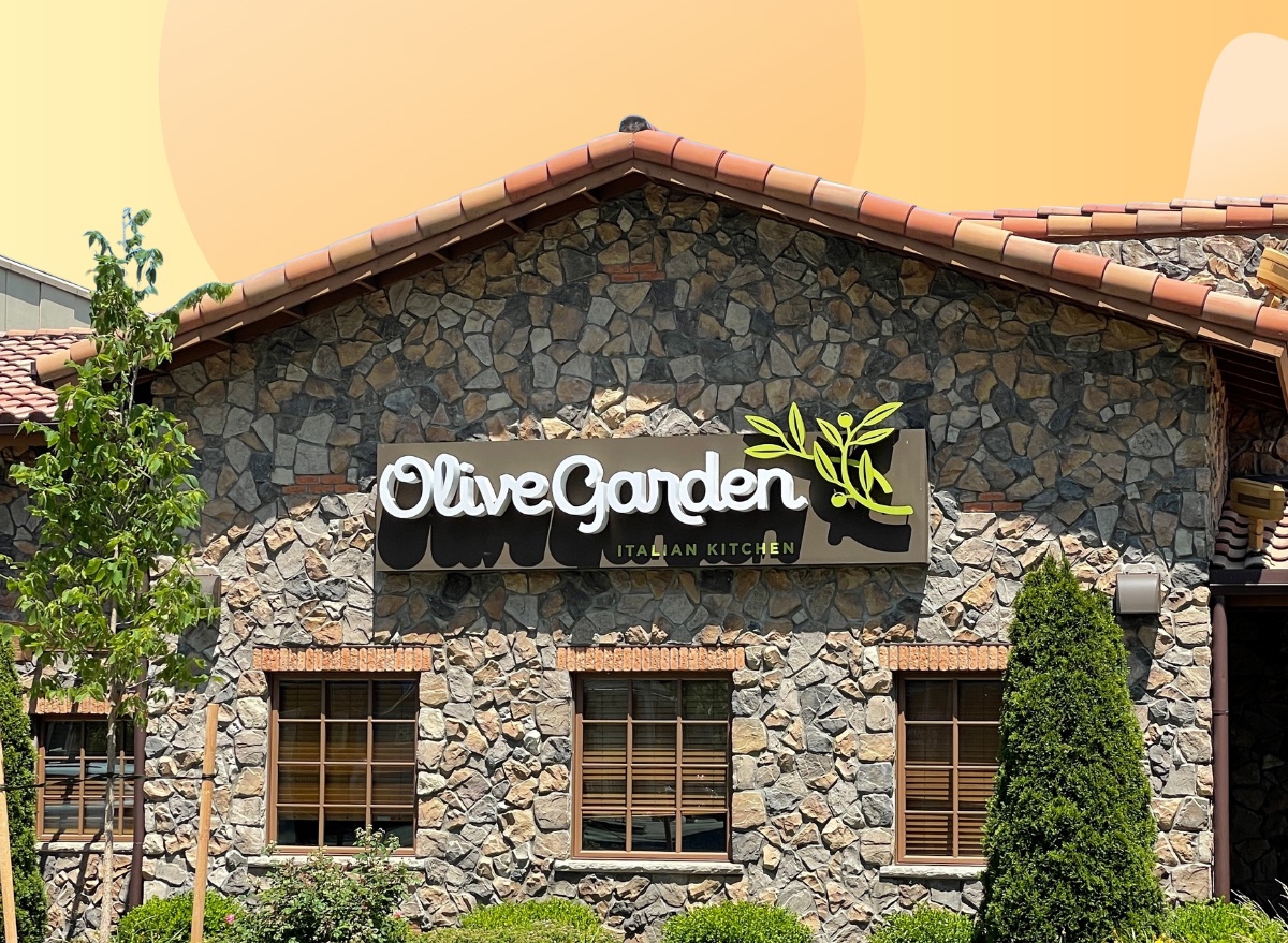Olive Garden exterior on yellow backdrop design