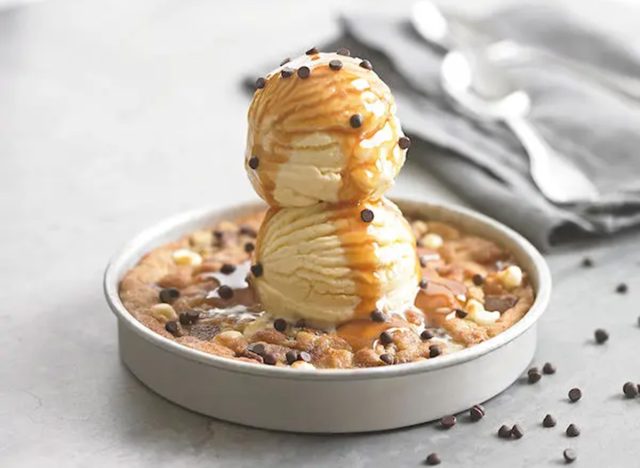 a pizookie dessert from bj's brewhouse