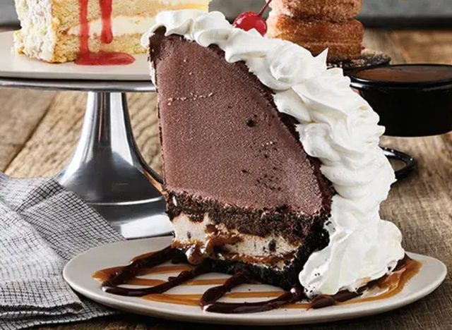 Red Robin's Mountain High Mudd Pie