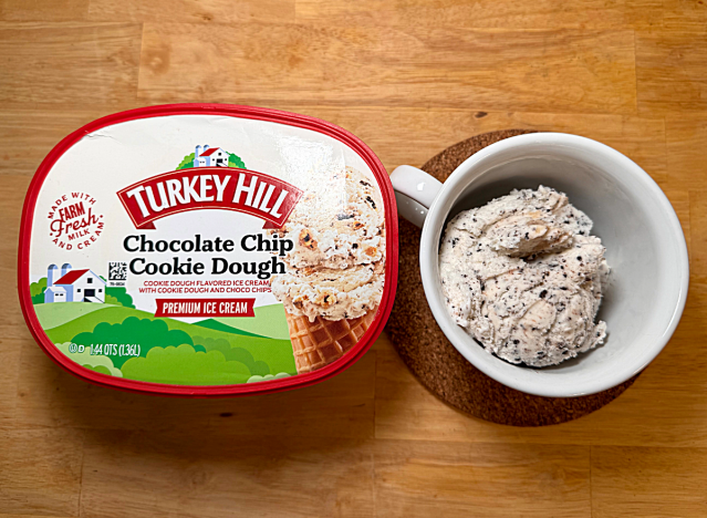 cookie dough ice cream container and bowl of ice cream from turkey hill
