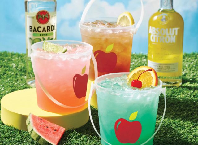 applebee's backyard buckets