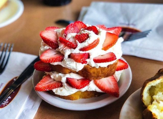 Jason's Deli Strawberry Shortcake