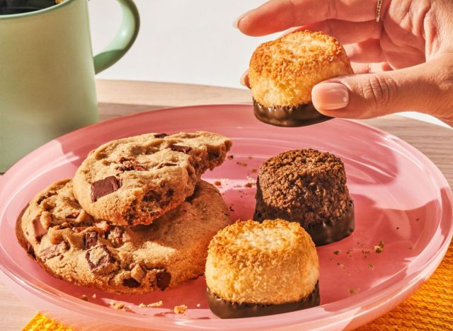 Panera Bread coconut macaroons and chocolate chip cookies on pink plate