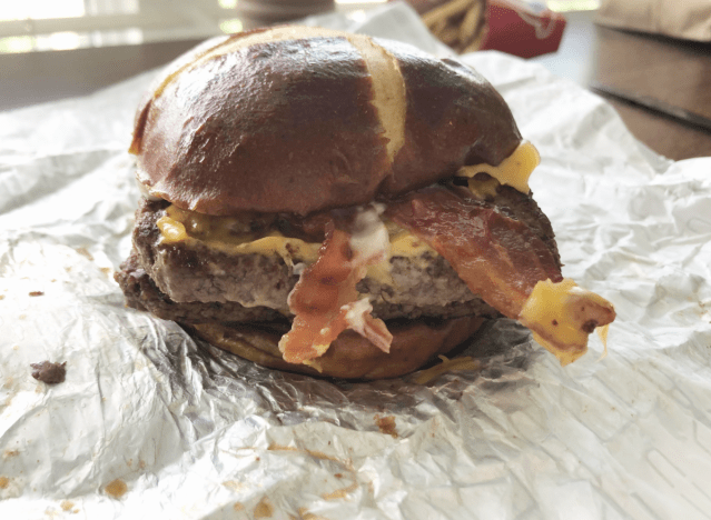 wendy's pretzel baconator