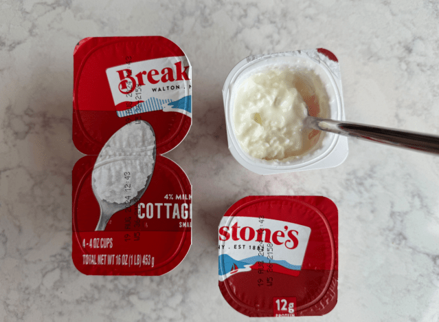 small containers of breakstone's cottage cheese