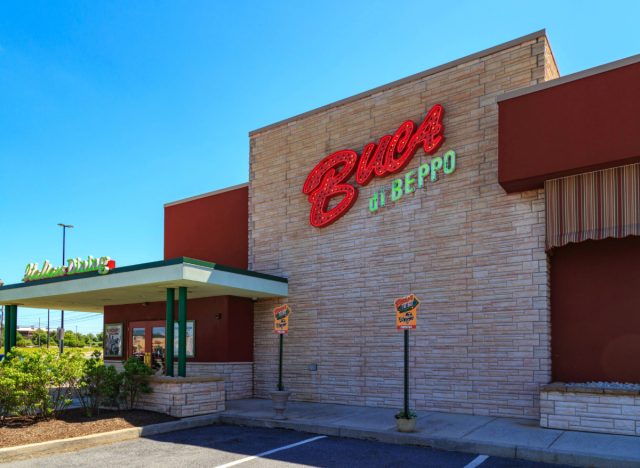 buca di beppo restaurant storefront