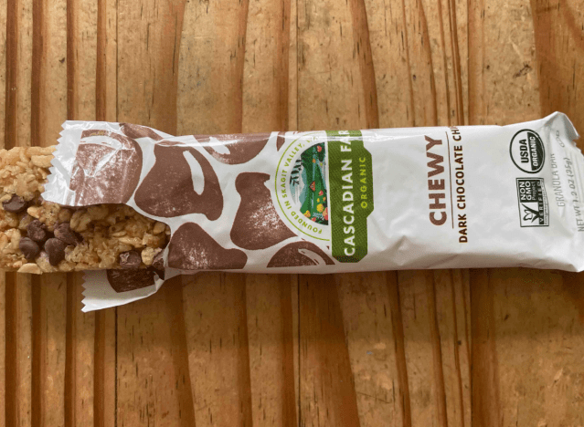 cascadian farm granola bar