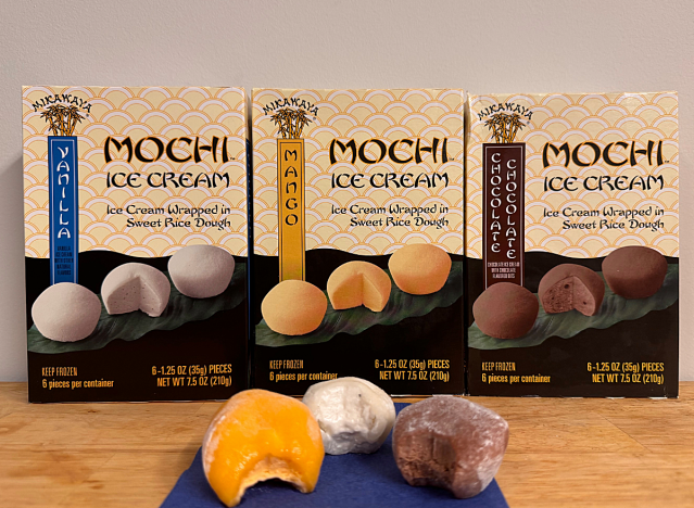 mikiwaya mochi ice cream