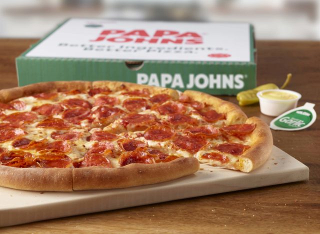 papa johns pepperoni pizza