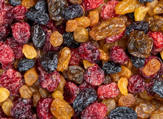 pile of raisins and dried cranberries