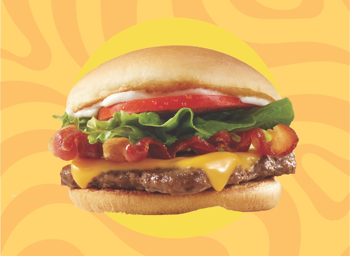 12 National Cheeseburger Day Deals You Shouldn't Miss