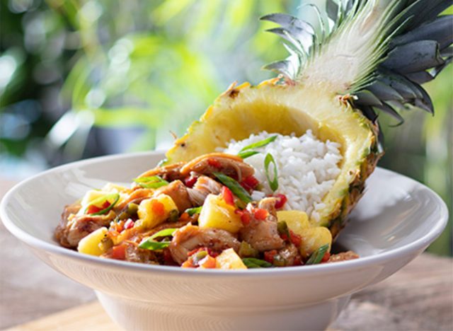 Bahama Breeze Chicken Pineapple Bowl 