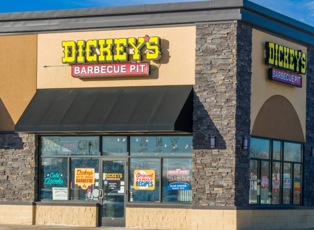 dickey's barbecue pit exterior