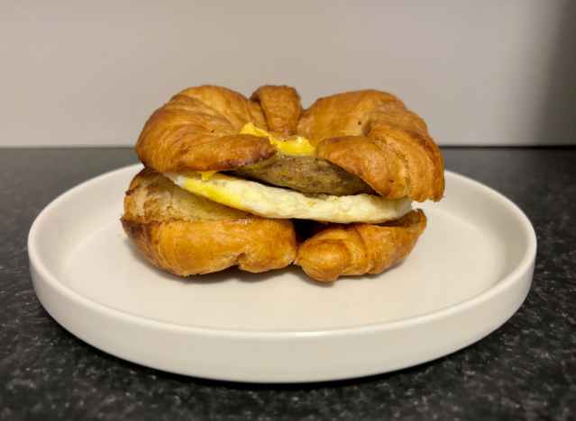 dunkin breakfast sandwich