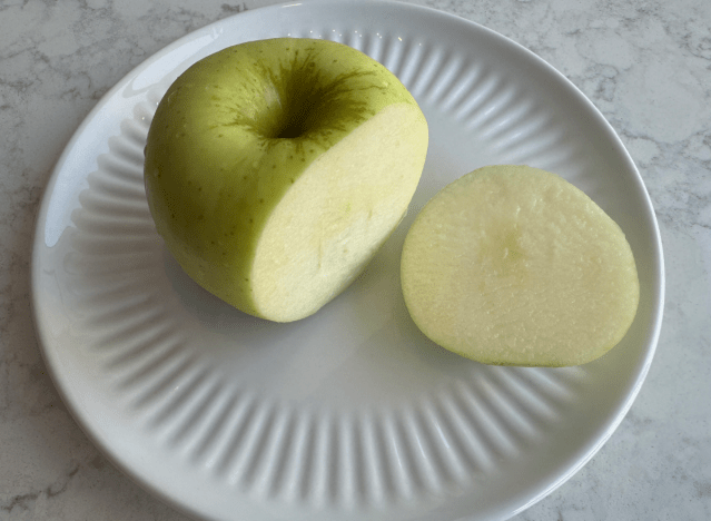 gingergold apple cut open on a plate