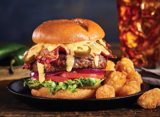 Ruby Tuesday Jalapeño Bacon Queso Burger