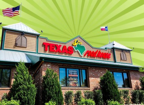 6 Reasons Texas Roadhouse Steaks Are So Cheap