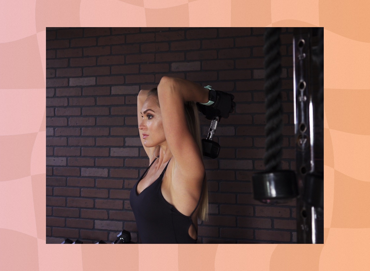 woman doing the French press exercise