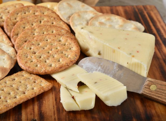 pepper jack cheese and crackers