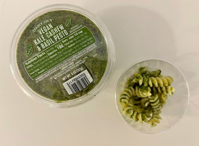 Trader Joe's Vegan Kale, Cashew, and Basil Pesto