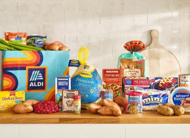 Aldi Thanksgiving basket ingredients