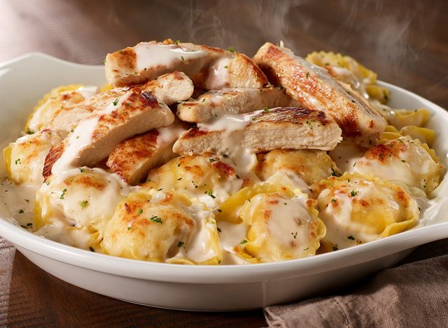 Olive Garden Chicken Tortellini Alfredo