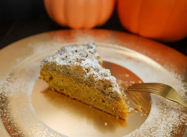 Member's Mark Pumpkin Crumb Cake