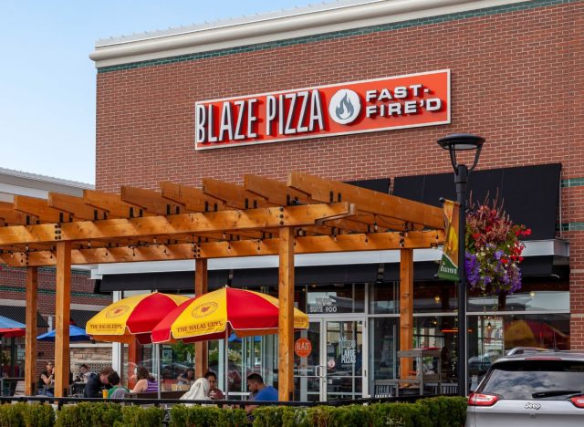 Blaze Pizza exterior