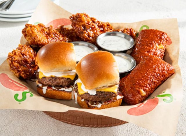 Chili's Triple Dipper platter