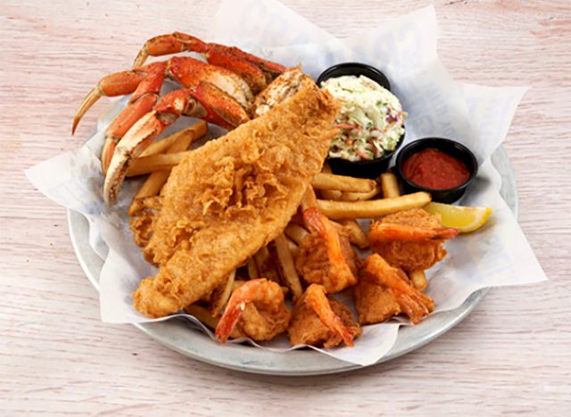 The Captain's Plate at Joe's Crab Shack